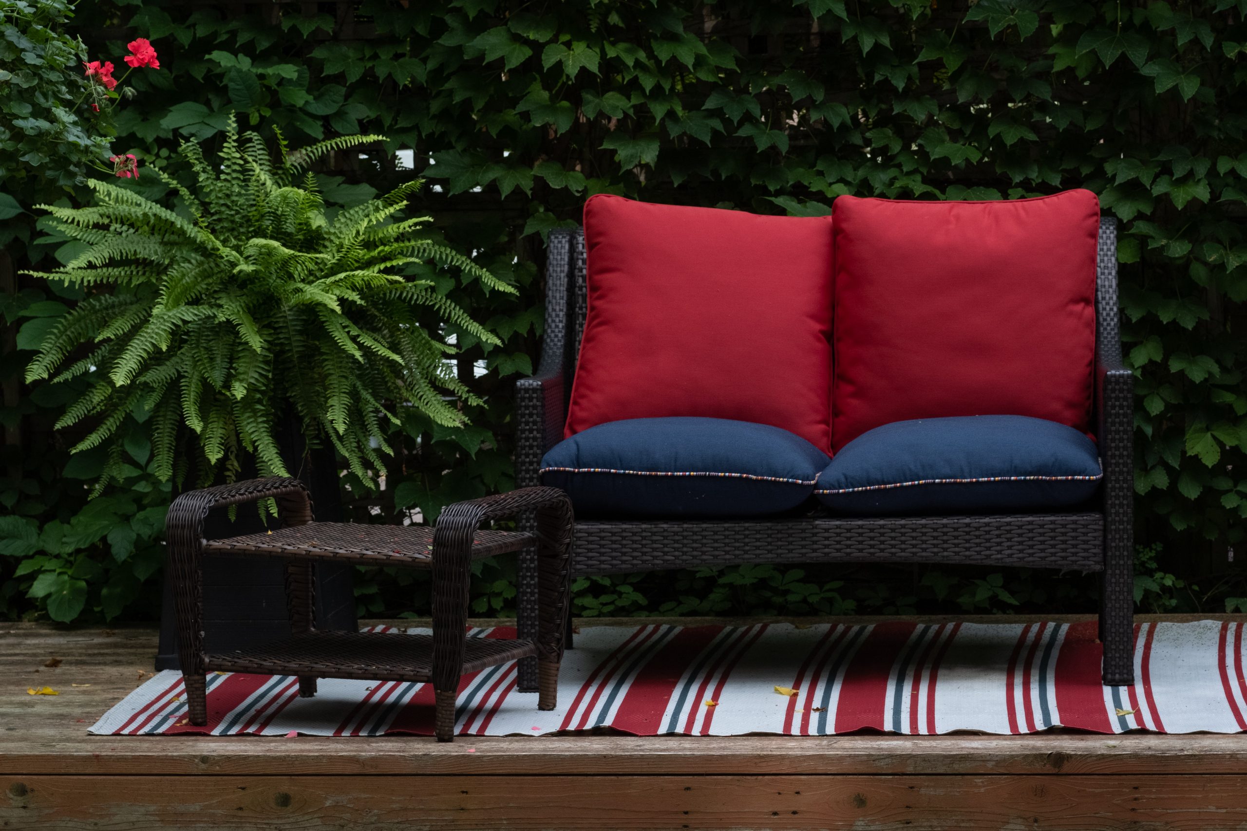 MUST HAVE: All weather loungeset