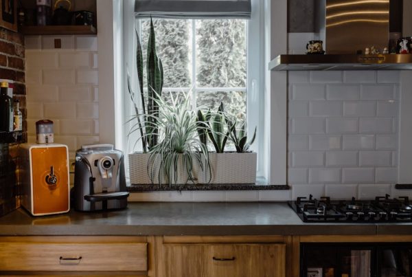 Hoe een keuken zonder verbouwing een compleet nieuwe look krijgt