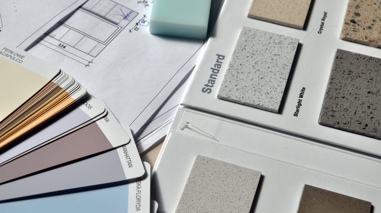 Strakke muren zonder stucwerk: waarom steeds meer huiseigenaren kiezen voor renovlies