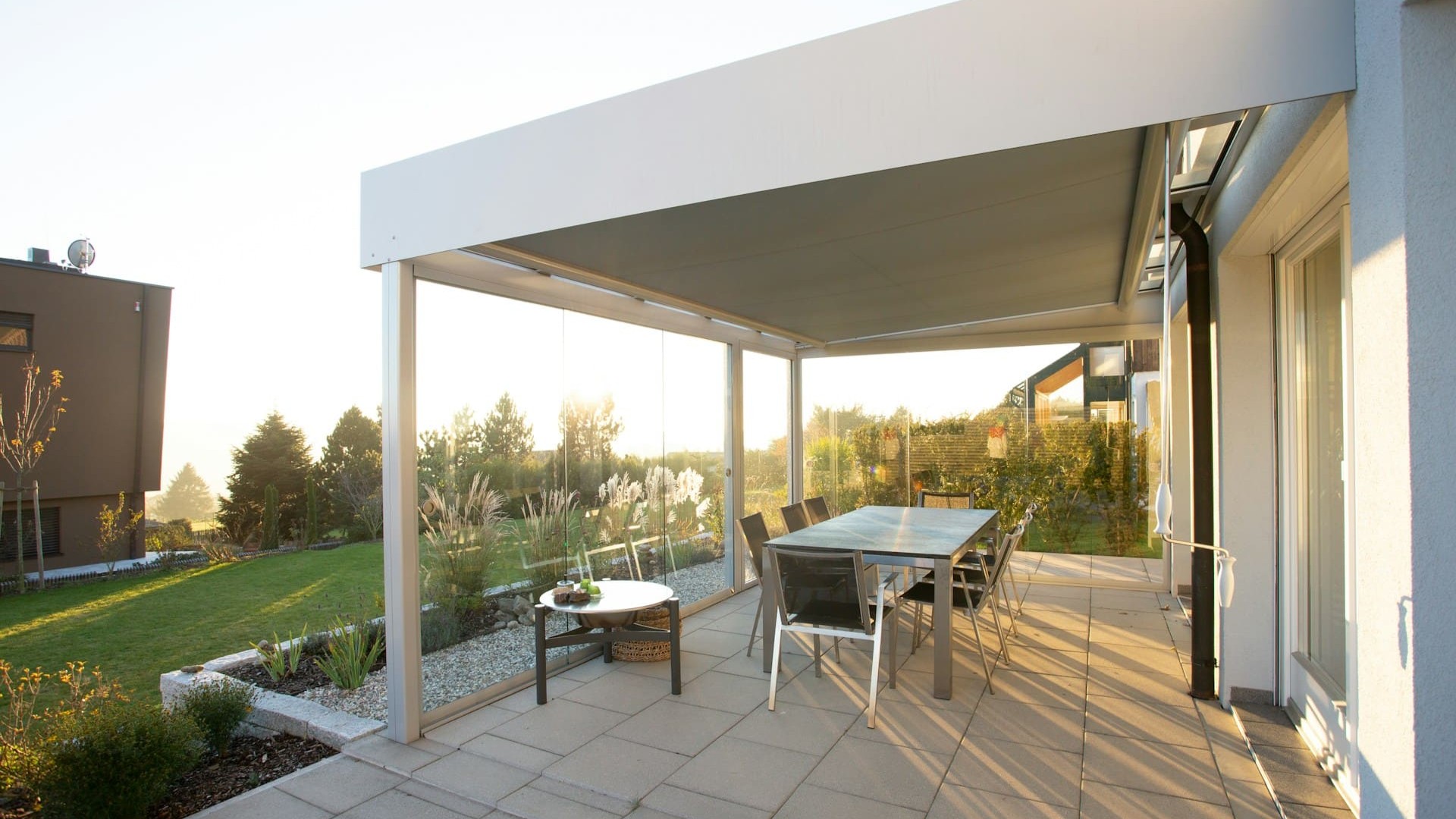 Zo creëer je een beschutte zitplek in je tuin voor elk seizoen